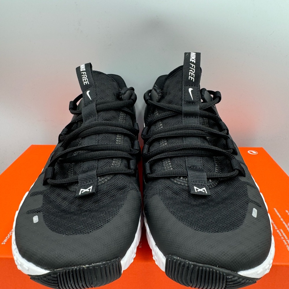 Nike Free Metcon 5 Black White BRAND NEW Size 9.5 Women - Picture 3 of 8